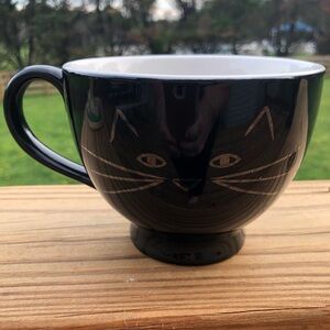 10 Strawberry Street Black Cat Face Footed Coffee Mug Tea Cup Soup Heart Inside